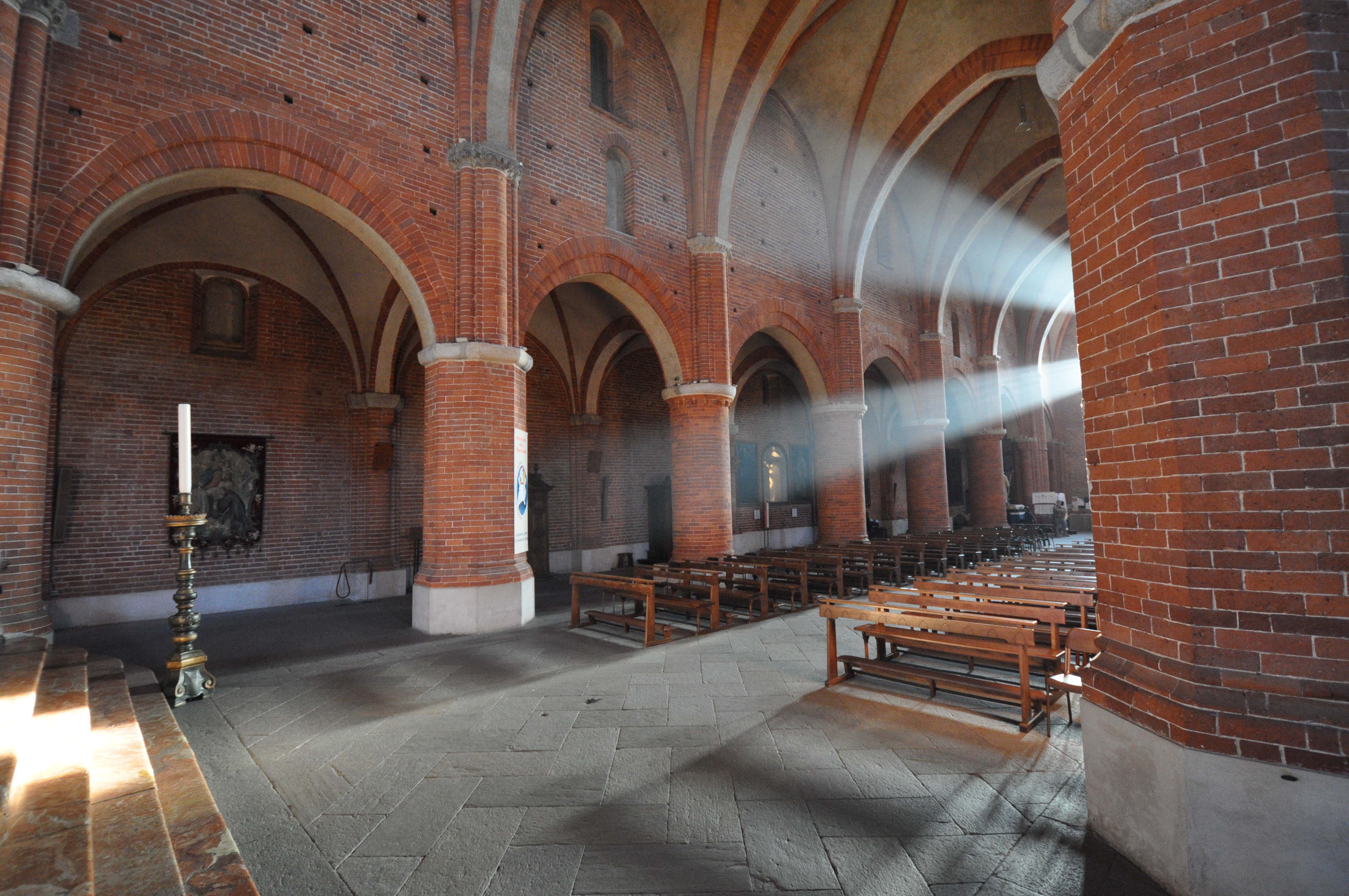 Interno dell'Abbazia di Morimondo