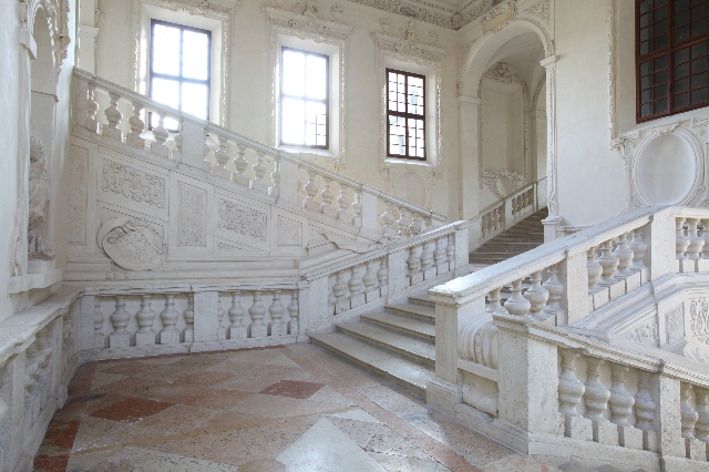 scalone-ingresso