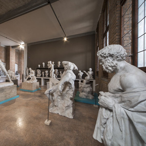 Musei Civici di Pavia: Gipsoteca e sezione di scultura moderna