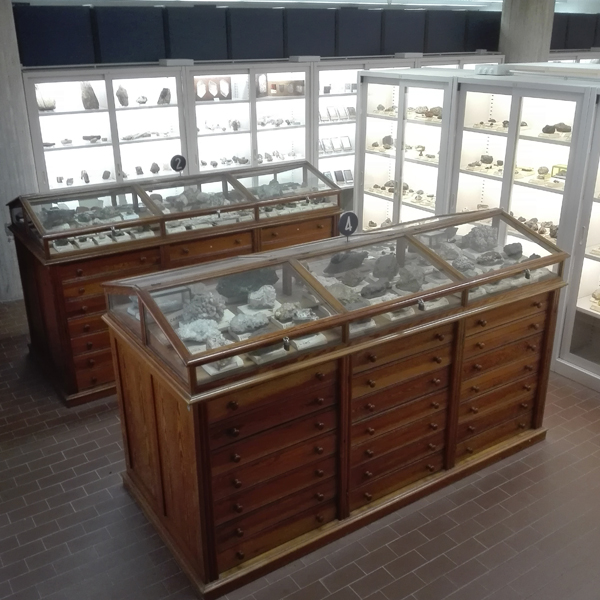 Sistema Museale di Ateneo di Pavia: sezione di Mineralogia